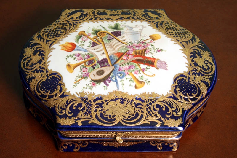 Beautiful Russia Hand Painted Porcelain & Ormolu Casket