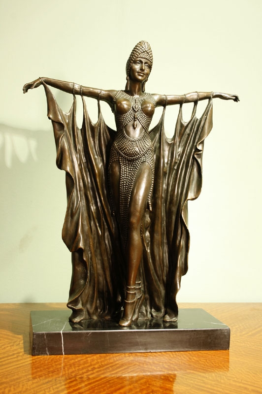 Stunning Art Deco Bronze Dancer Chiparus