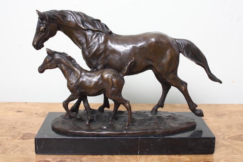 Charming Bronze Mare and Foal Horse Sculpture