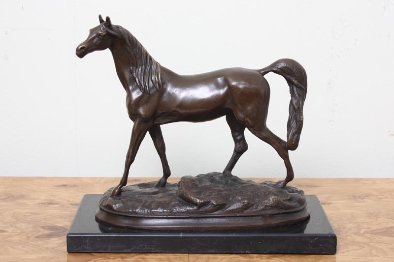Stunning Bronze Thoroughbred Horse Marble Base