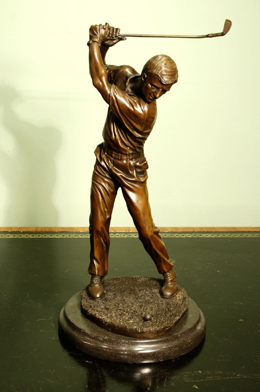 Superb Bronze Golfer - The Perfect Swing