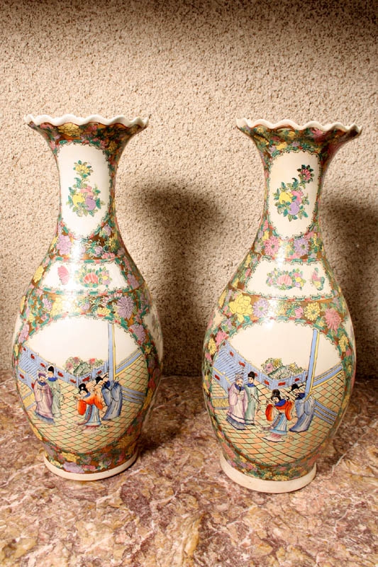 Pair Chinese Canton Hand Painted Porcelain Vases