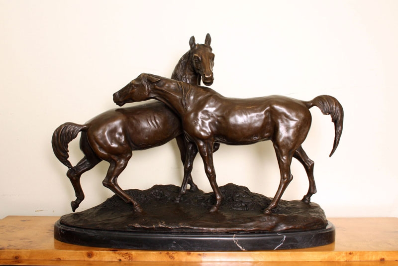 Beautiful Pair Thoroughbred Horses Bronze Sculpture