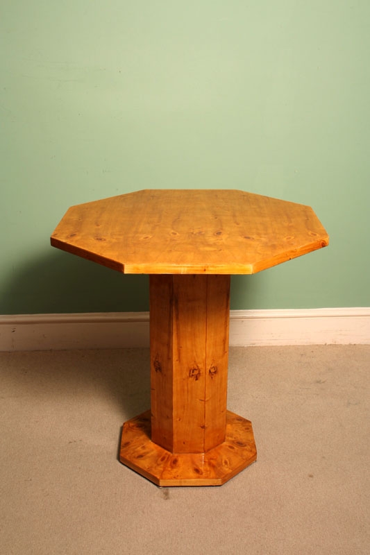 Beautiful Art Deco Birdseye Maple Occasional Table