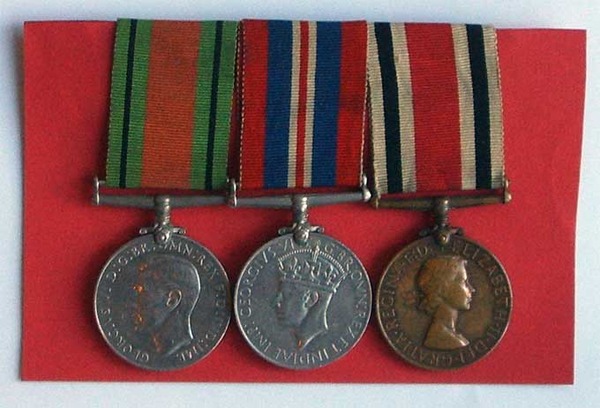 3 medals  U.S.C 1939-1945 medal and Defence medal