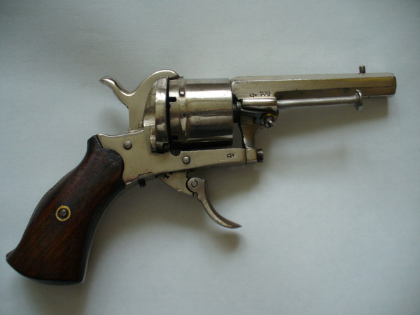 revolver/pinfire pistol