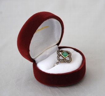 Antique Antique Emerald & Diamond Ring