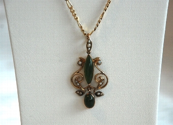 Antique Late 19th Early 20th Century Gold Greenstone & Seed Pearl Pendant & Chain