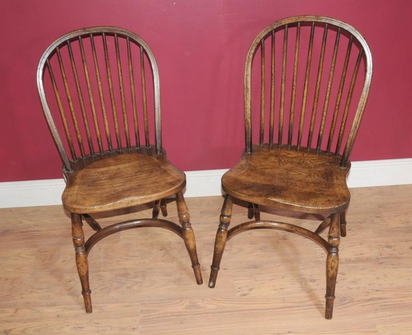 Set 8 English Bow Back Country Windsor Chair
