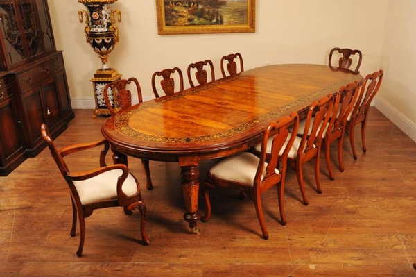 Walnut Italian Marquetry Dining Table Queen Anne Chair Set
