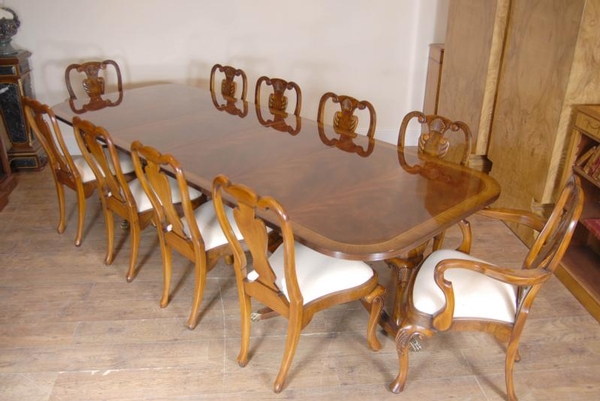 Regency Table & Set Queen Anne Dining Chairs