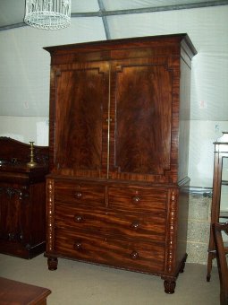 George 1V. Mahogany Linen Press.