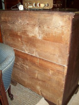 Antique 18th.Century Chest Of Drawers.