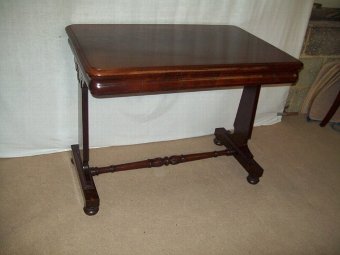 George 1V. mahogany Centre Table.