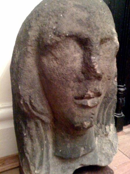 ENGLISH ANTIQUE ARCHITECTURAL STONE HEAD OF A YOUNG WOMAN
