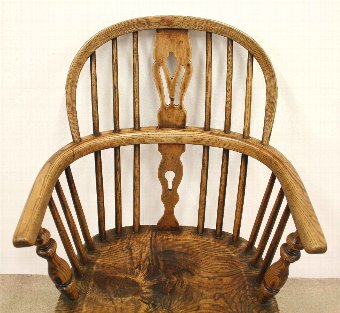Antique Victorian Elm and Ash Windsor Chair
