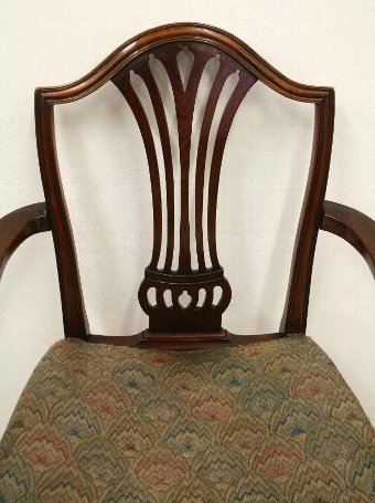 Antique Set of 8 Hepplewhite Style Mahogany Dining Chairs