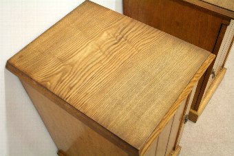Antique Pair of Late Victorian Ash Bedside Lockers