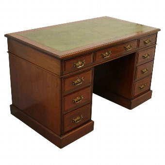 Edwardian Mahogany Pedestal Desk