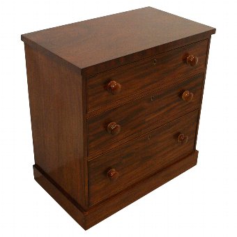 Mid Victorian Mahogany Chest of Drawers