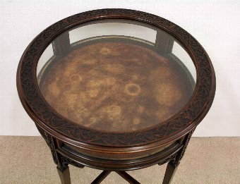 Antique Circular Mahogany Bijouterie Table