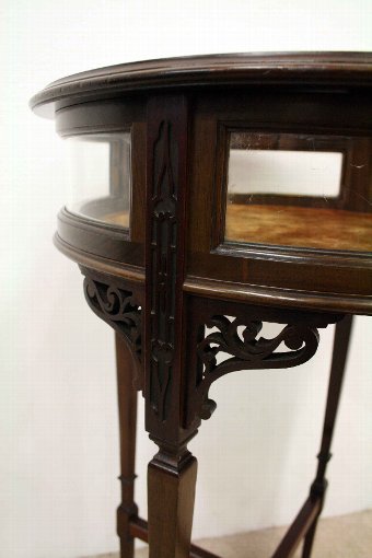 Antique Circular Mahogany Bijouterie Table