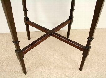 Antique Circular Mahogany Bijouterie Table