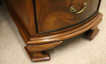 Antique Late Victorian Mahogany Serpentine Desk