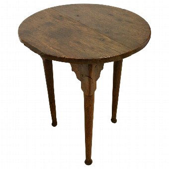 Provincial Oak Cricket Table