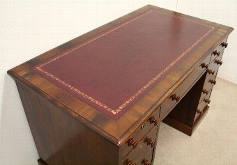 Antique Early Victorian Mahogany Kneehole Desk