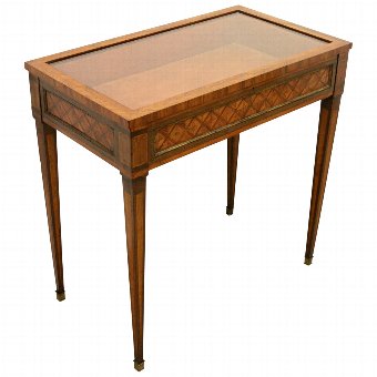 Mid Victorian Kingwood Bijouterie Table