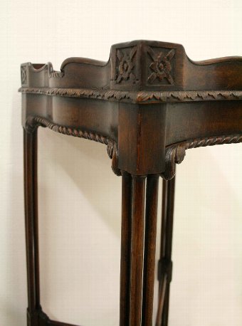 Antique Matched Pair of Georgian Style Urn Stands
