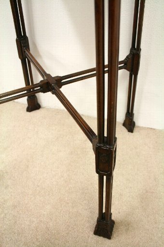 Antique Matched Pair of Georgian Style Urn Stands