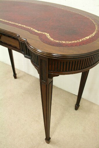Antique Mahogany Kidney Shaped Side Table