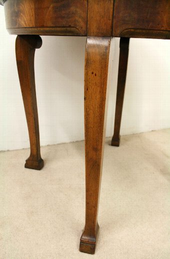 Antique Whytock & Reid/Lorimer Walnut Occasional Table