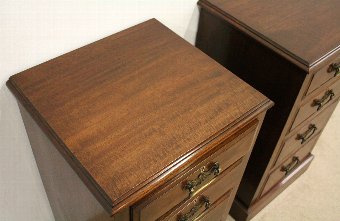 Antique Pair of Victorian Mahogany Bedside Chests/Lockers