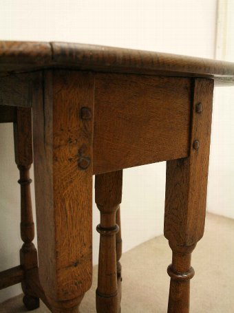Antique Georgian Oak Gate Leg Table