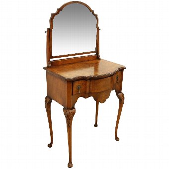 Early Georgian Style Burr Walnut Dressing Table