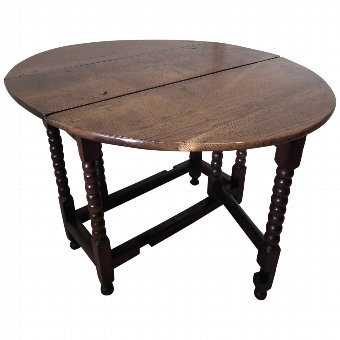 Early Georgian Gateleg Table