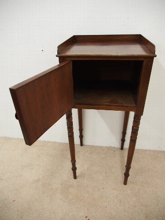 Antique George III Figured Spanish Mahogany Pot Cupboard