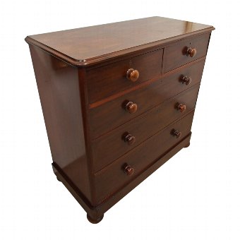 Victorian Mahogany Chest of Drawers