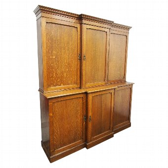 Victorian Oak Breakfront Bookcase