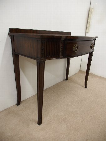 Antique George III Style Serpentine Front Mahogany Hall Table