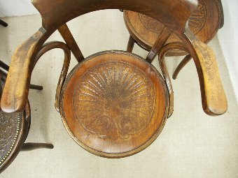 Antique Set of 4 Thonet Bentwood Chairs