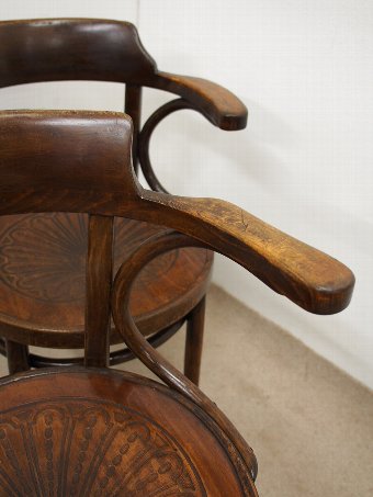 Antique Set of 4 Thonet Bentwood Chairs