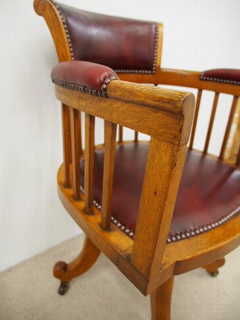 Antique Late Victorian Oak Framed Swivel Chair