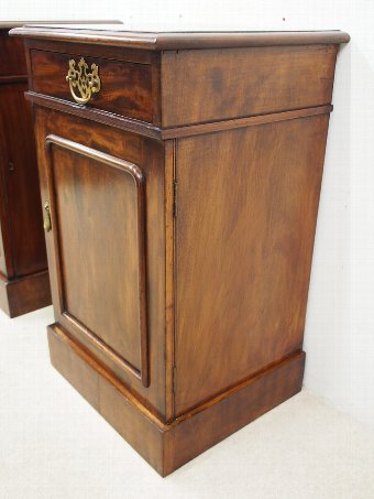 Antique Pair of Victorian Mahogany Bedside Cabinets or Lockers