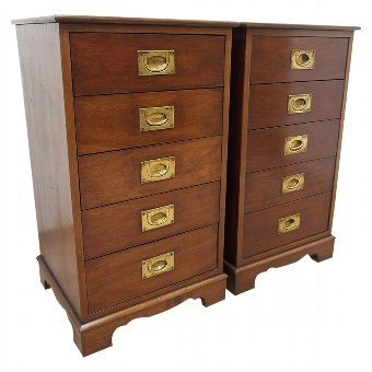 Pair of Edwardian Mahogany Chest of Drawers or Bedsides