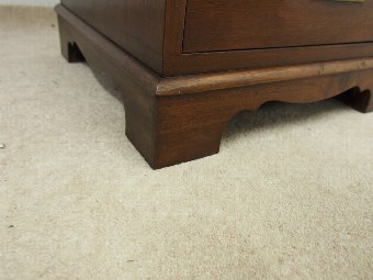 Antique Pair of Edwardian Mahogany Chest of Drawers or Bedsides