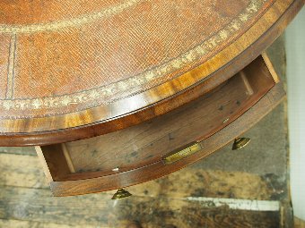 Antique  George III Mahogany Drum Table